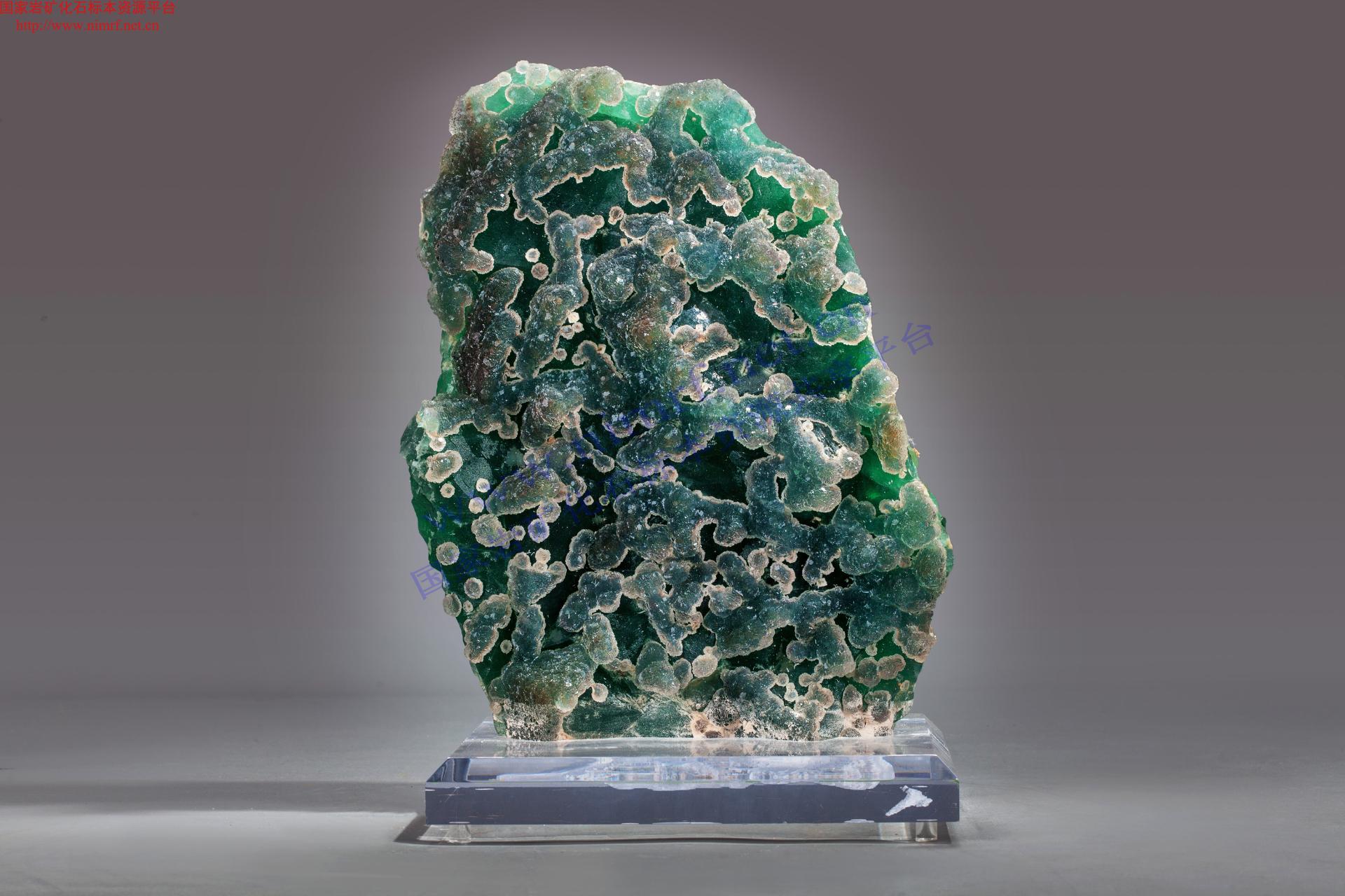 萤石+水晶+白云石_Fluorite_国家岩矿化石标本资源共享平台